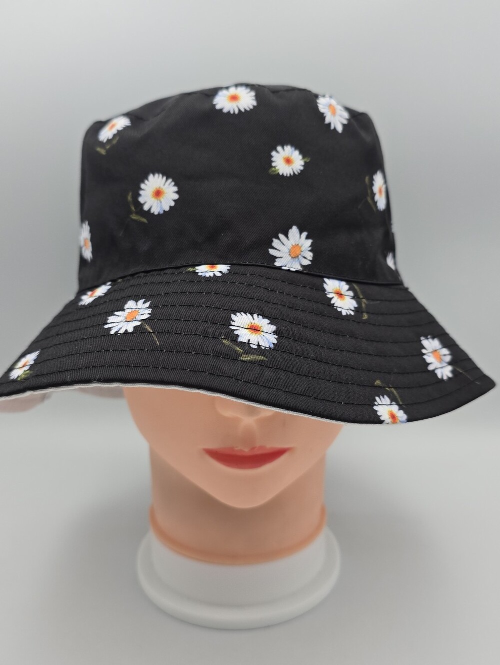 Women's Alice + Olivia By Stacy Bendet Reversible Floral Daisy Bucket Hat